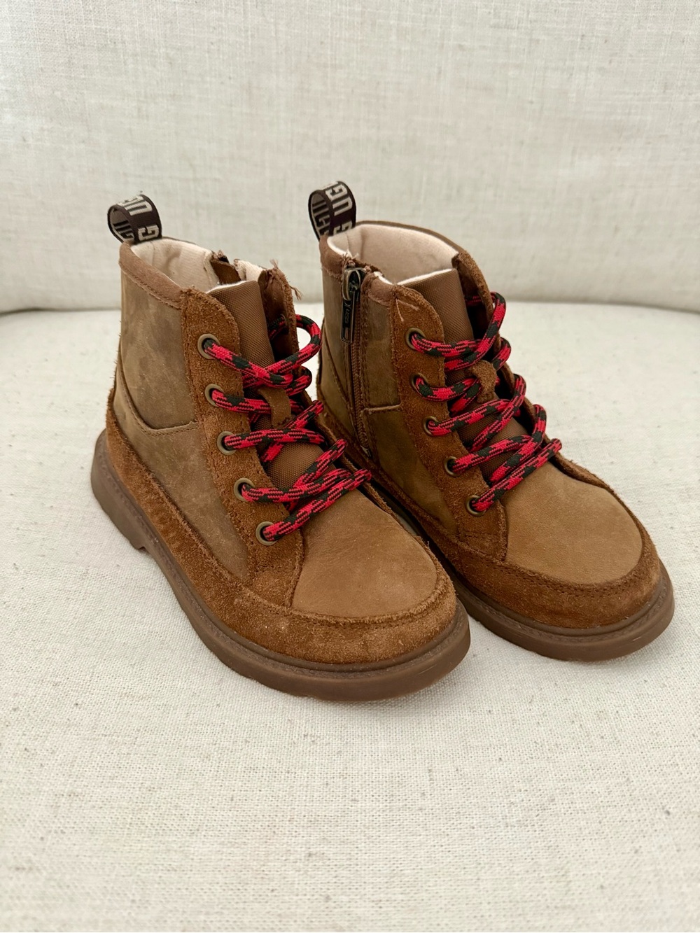 UGG Robley Boys Boots size 12